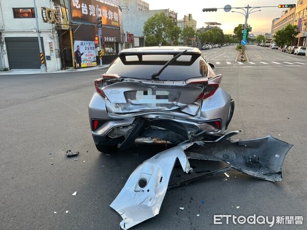▲苗栗市國華路、中華路口，今天清晨發生肇事逃逸交通事故，警方循線查獲肇逃男酒精濃度高達1.29毫克。（圖／記者楊永盛翻攝）