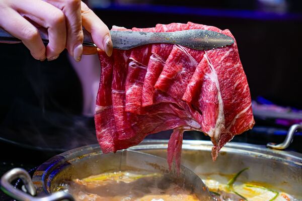 ▲▼馬辣頂級麻辣鍋 漢口店。（圖／部落客混血珊莎的奇幻旅程授權提供）