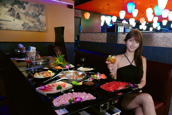 ▲▼馬辣頂級麻辣鍋 漢口店。（圖／部落客混血珊莎的奇幻旅程授權提供）