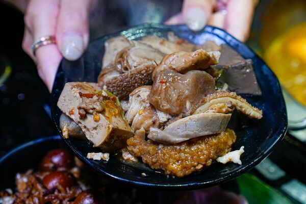 ▲▼馬辣頂級麻辣鍋 漢口店。（圖／部落客混血珊莎的奇幻旅程授權提供）