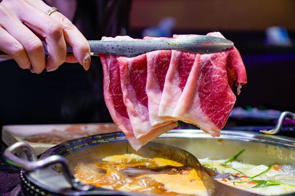 ▲▼馬辣頂級麻辣鍋 漢口店。（圖／部落客混血珊莎的奇幻旅程授權提供）