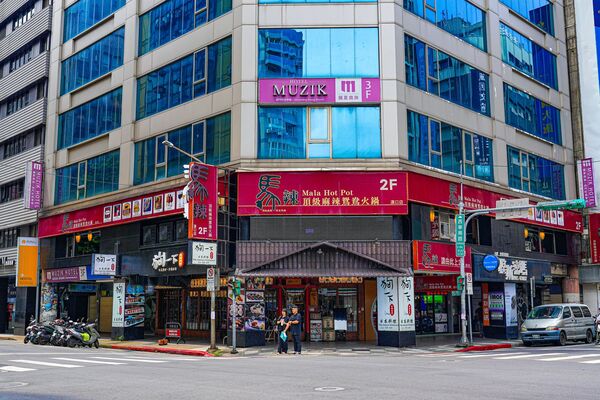 ▲▼馬辣頂級麻辣鍋 漢口店。（圖／部落客混血珊莎的奇幻旅程授權提供）