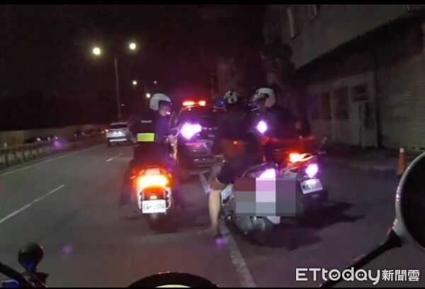 ▲▼無業男子深夜爽騎別人機車，才騎500公尺當街被警方包夾。（圖／民眾提供，下同）