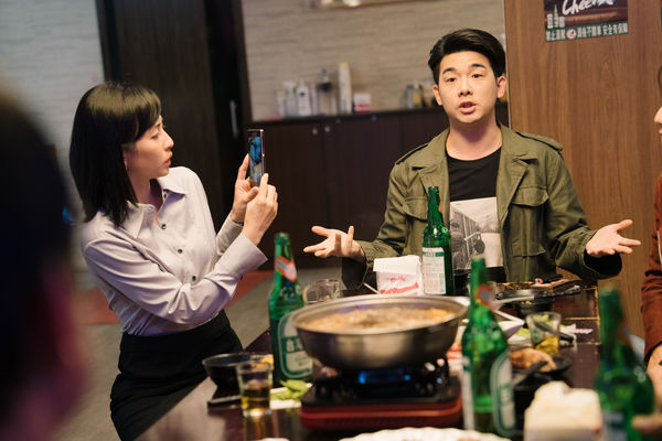 ▲李銘順意外在《親密之海》引發世代爭議。（圖／CATCHPLAY+提供）