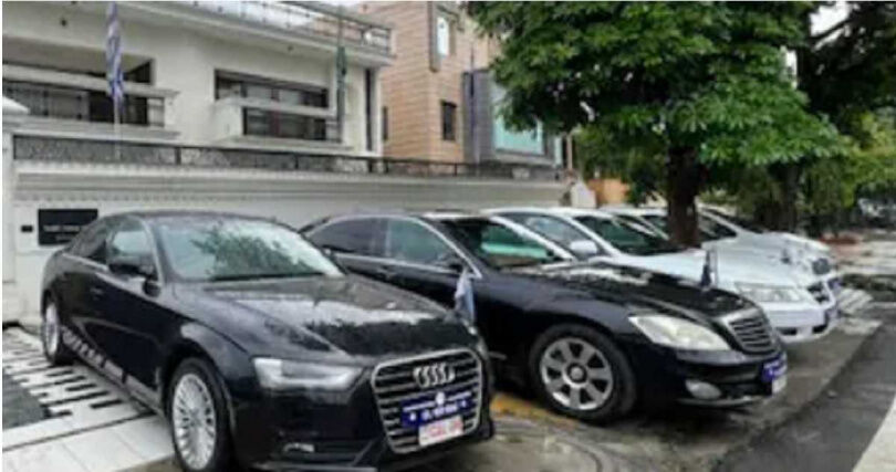 印度男子假扮外交官！　他打造「假大使館」詐騙7年曝光