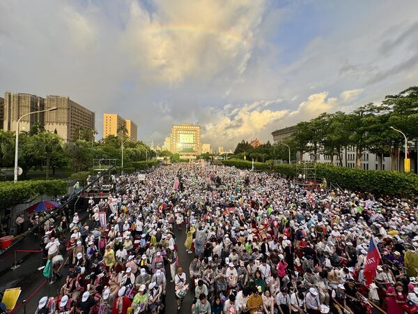 ▲▼罷團「迎向成功 凱道晚會」。（圖／翻攝阮俊達臉書）