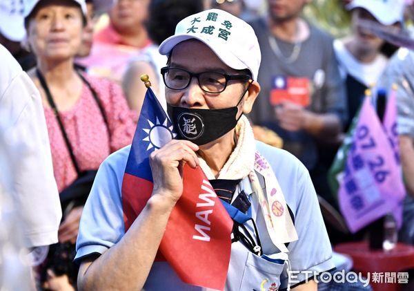 ▲▼ 罷團舉辦「罷免投同意，台灣需要你」迎向成功凱道晚會。（圖／記者李毓康攝）