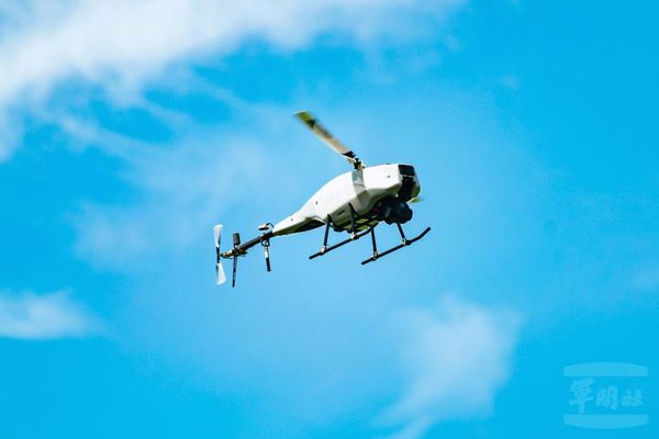 ▲▼UAV進行空中偵蒐，並將情資即時回傳指揮所。（圖／軍聞社）