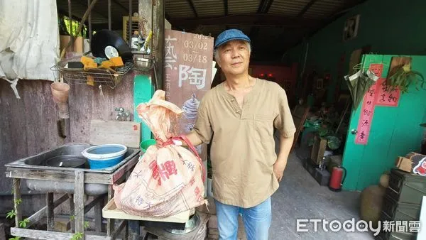 ▲▼王明宗驚見「3米蟒蛇」獵殺藍孔雀！小嘴吞不下去勒死牠。（圖／記者林明揚攝）