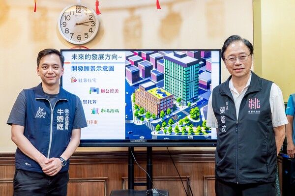 ▲張善政拍板自行興建「蘆竹行政園區」