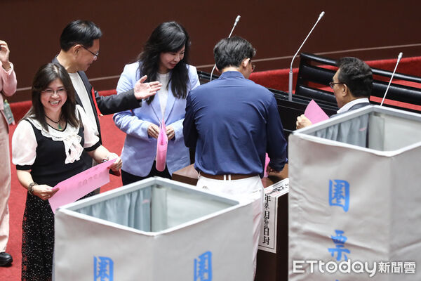 ▲立法院針對大法官提名行使同意權，民眾黨團決議票投不同意。（圖／記者林敬旻攝）