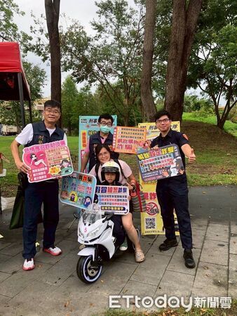 ▲▼  民雄分局防詐宣導   。（圖／民雄分局提供）