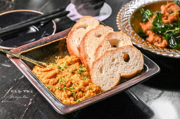 ▲▼ROBATA BISTRO 爐端餐酒。（圖／部落客周花花，甲飽沒授權提供）