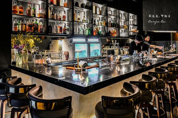 ▲▼ROBATA BISTRO 爐端餐酒。（圖／部落客周花花，甲飽沒授權提供）