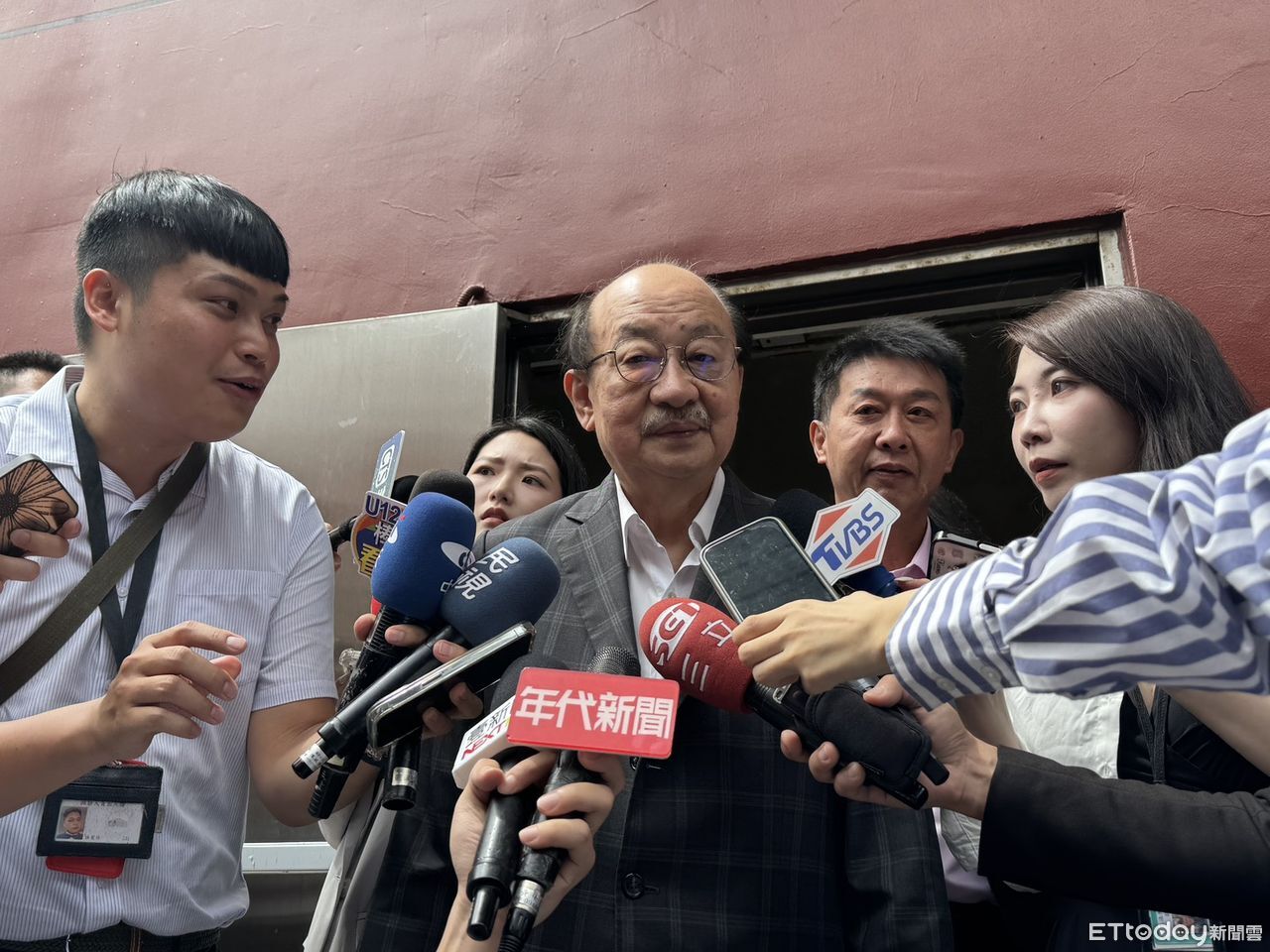 被問「不去罷免非台灣人」說法　柯建銘嗆：中文看不懂？