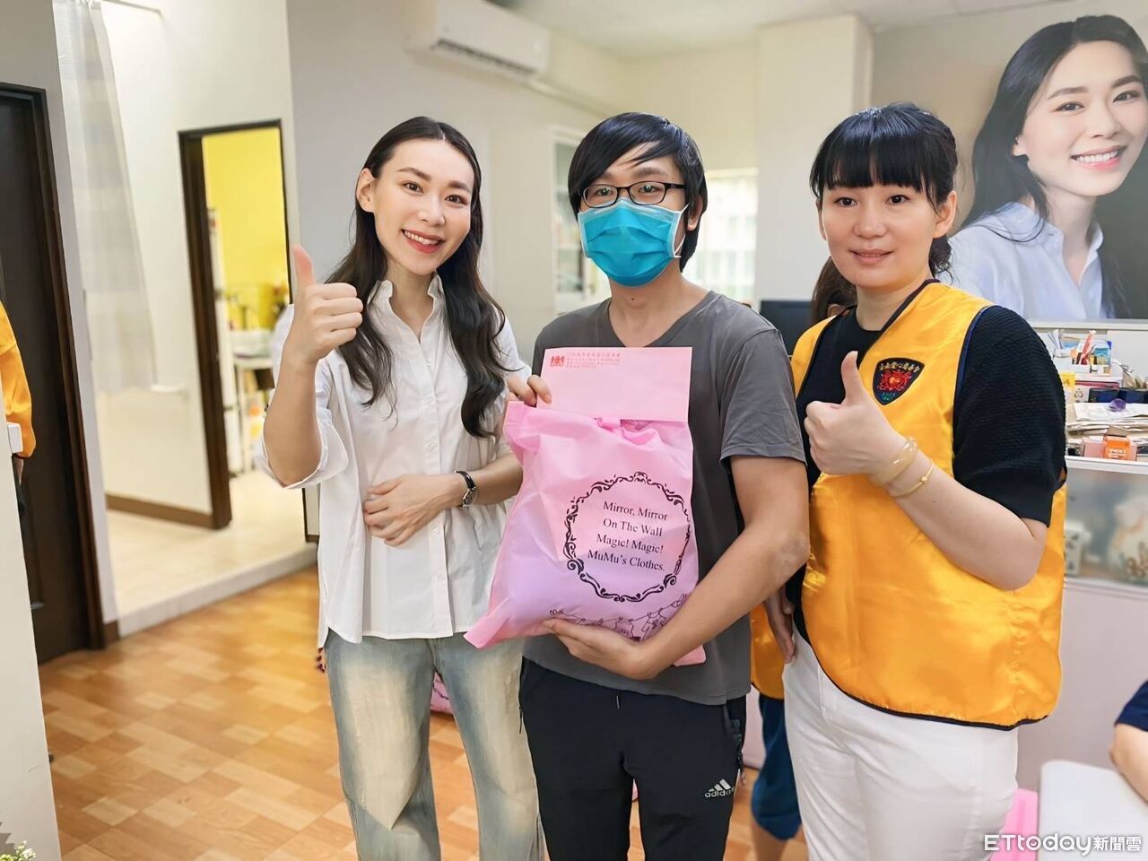溫暖民間力量　台南愛心慈善會捐助31戶邊緣戶每戶領現金與物資