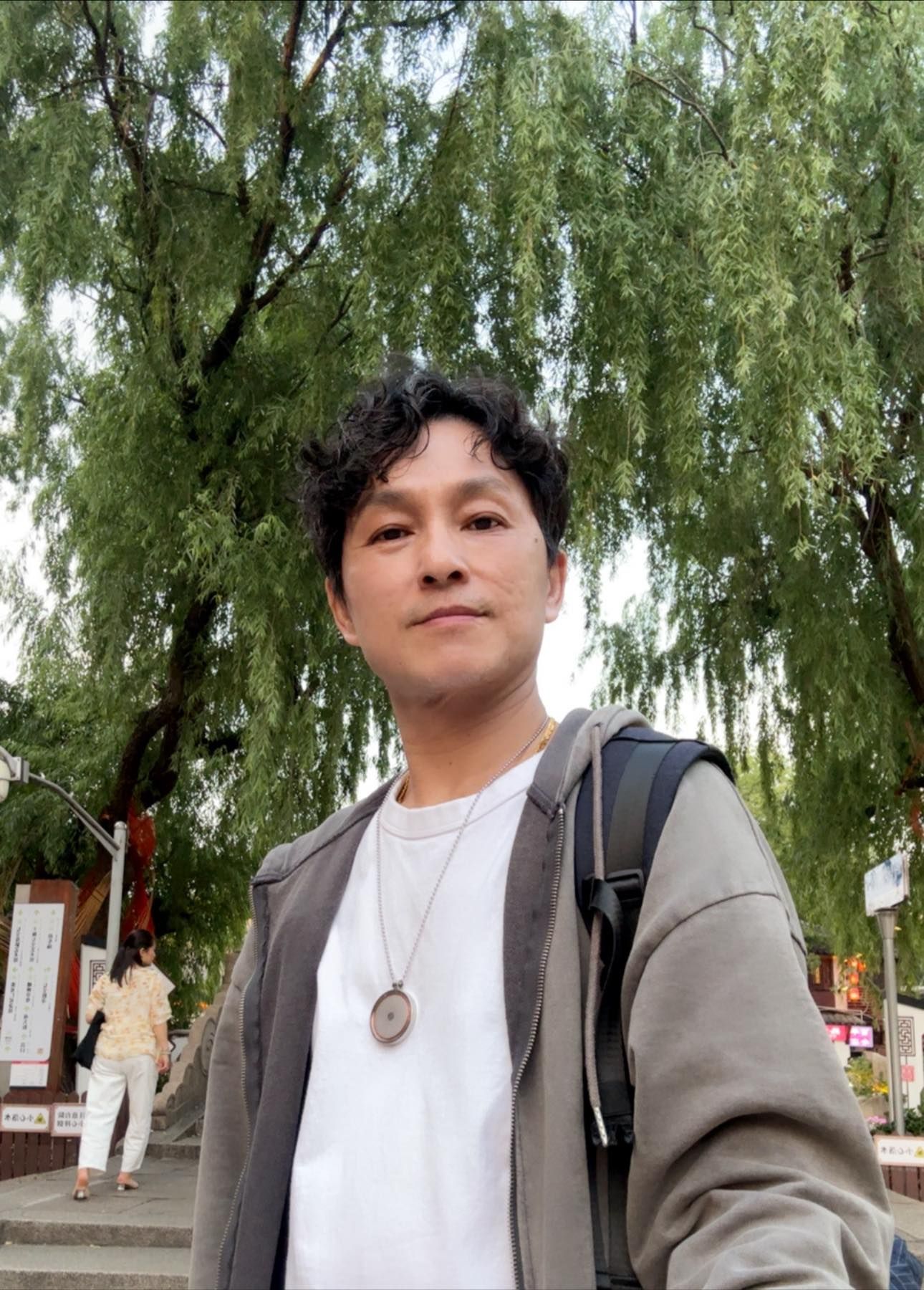 ▲▼Sandy踩劉宇寧照片掀風波　狄志為「相信他看到了」。（圖／翻攝自Facebook／狄志為）