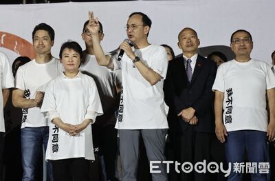 LIVE／「不同意罷免票」領先！　朱立倫1850親上火線召開記者會