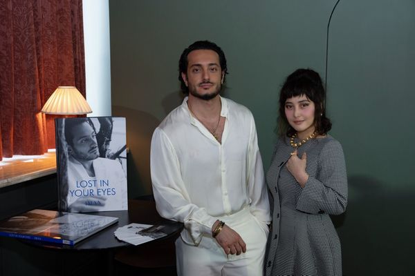 ▲「波斯男神」Iman從醫生變演員，近期推出寫真集，並由何超監製。（圖／862 Films提供）