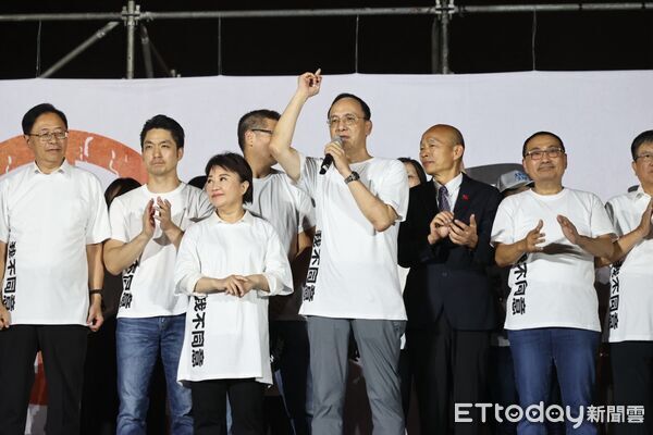 ▲▼國民黨主席朱立倫出席「不同意罷免」選前之夜。（圖／記者徐文彬攝）