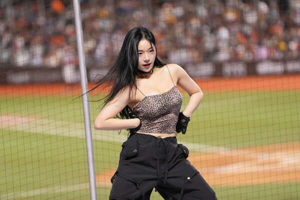 ▲趙娟週與Maggie表演舞台。（圖／統一球團提供）