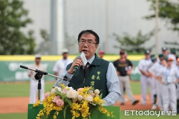 ▲第八屆WBSC U12世界盃少棒錦標賽25日晚間在台南亞太國際棒球訓練中心盛大揭幕，來自五大洲12國的小小球員齊聚府城，首戰即由地主中華隊迎戰強敵古巴。（圖／記者林東良翻攝，下同）