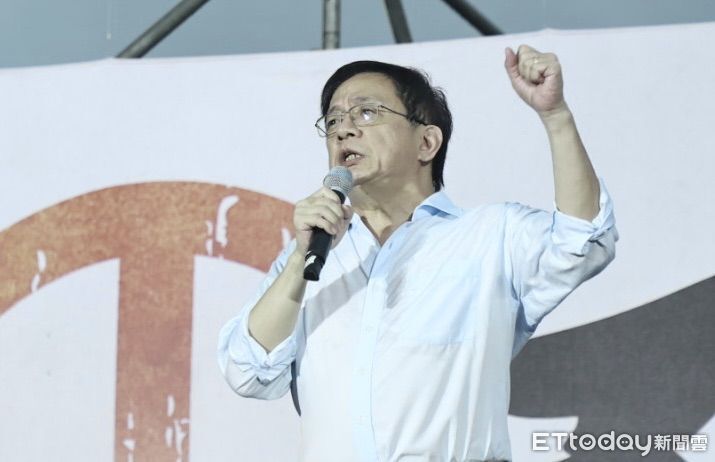 怒嗆民進黨大罷免是爭奪權力！　管中閔激動喊：賴清德下台