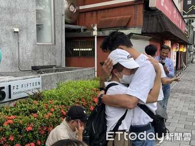 新北罷免失敗民眾哭了　罷團喊「不喪志」：難過一天就好