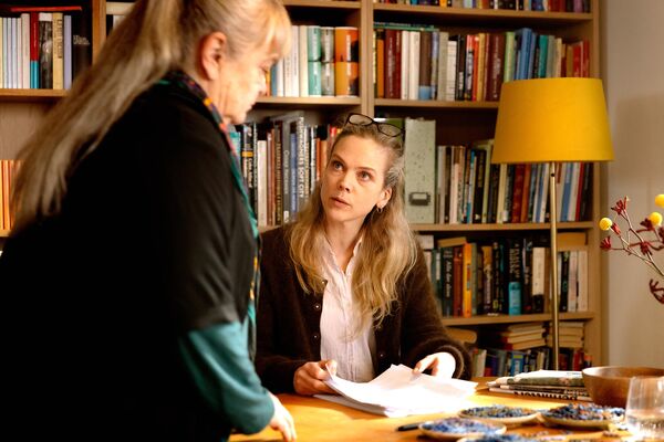 ▲《關於夢(性與愛)》描述17歲少女愛上了法語女老師的故事。（圖／海鵬影業提供）