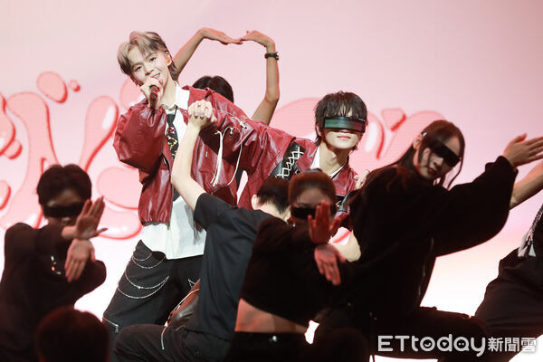 ▲▼黃氏兄弟「返校日8：無限」演唱會彩排-黃氏兄弟，黃雍哲，黃挺瑋。（圖／記者周宸亘攝）