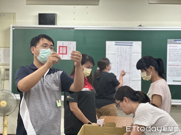 ▲▼投開票,大罷免。（圖／記者許權毅攝）