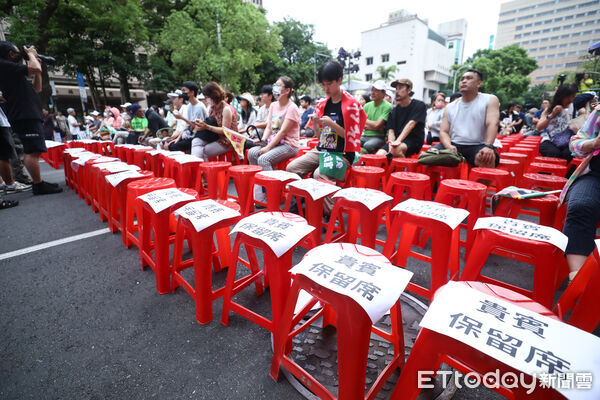 ▲反共護台志工聯盟開票之夜。（圖／記者林敬旻攝）
