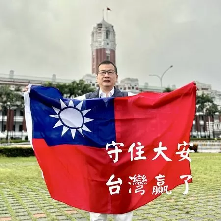 ▲▼             。（圖／翻攝自羅智強臉書）