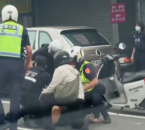 ▲台南市警二分局警方，發布截圍捕，最終逮捕黃、蘇兩嫌。（圖／翻攝自/threads/ chenitsmylife78）