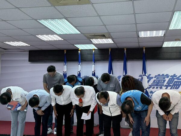 ▲廖先翔及其他國民黨立委。（圖／翻攝自Facebook／廖先翔）