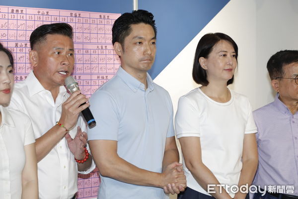 ▲▼726大罷免國民黨大獲全勝，罷免結果出爐後台北市長蔣萬安率台北市五名立委羅志強、徐巧芯、李彥秀、賴士葆、王鴻薇共同召開記者會。（圖／記者湯興漢攝）