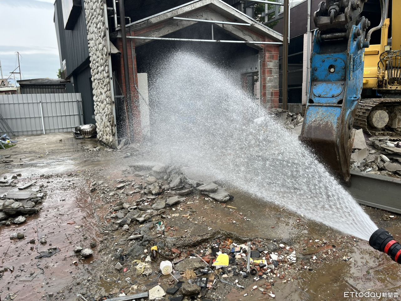 快訊／台南永康工地挖破瓦斯管現場瓦斯味濃　消防緊急警戒止漏