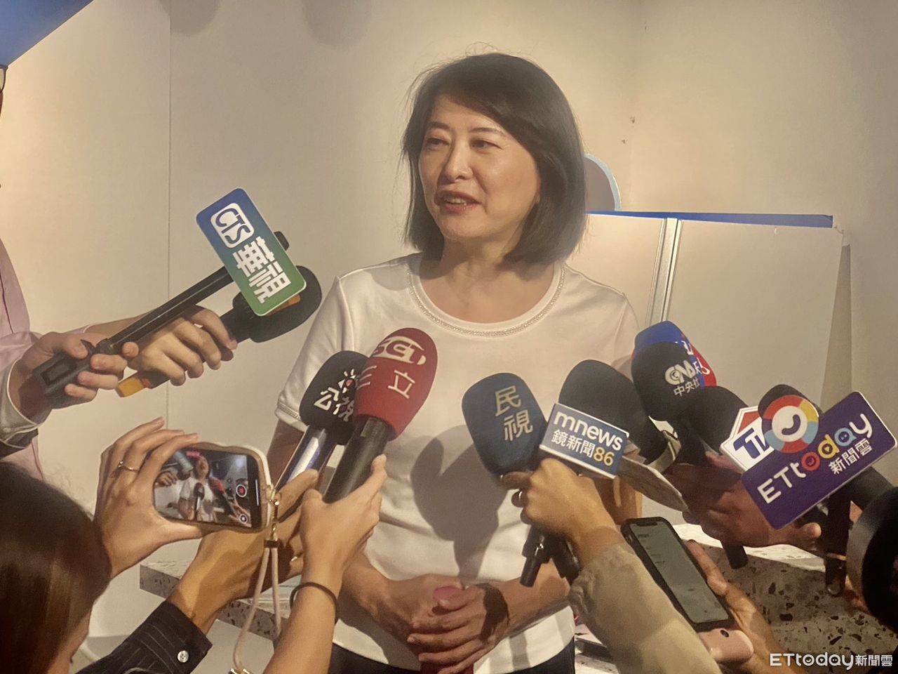 快訊／罷免失敗！　王鴻薇哭了：會加倍努力回應大家