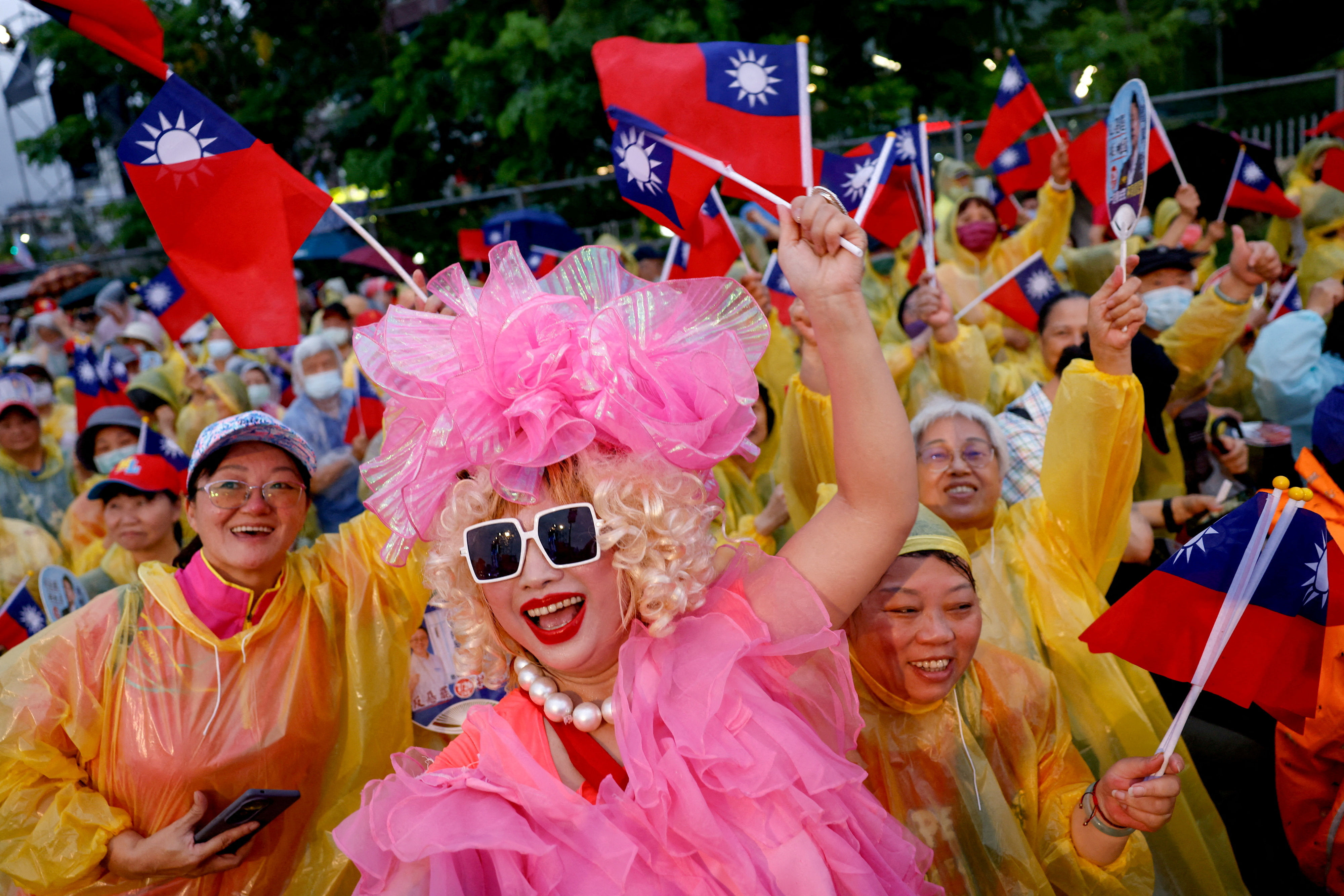 ▲▼國民黨在台北、桃園發起「反對罷免」運動。（圖／路透）