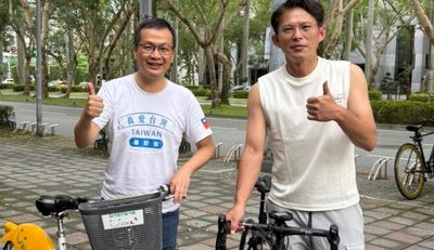 撐過罷免！羅智強今與黃國昌騎腳踏車謝票　曝8月立法院藍白動向