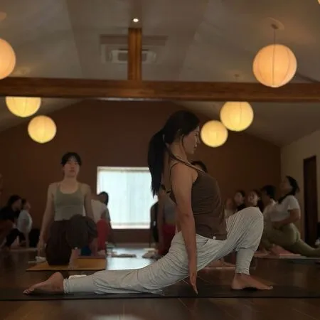 ▲▼俞利 瑜珈。（圖／翻攝自Instagram／gonggil2）