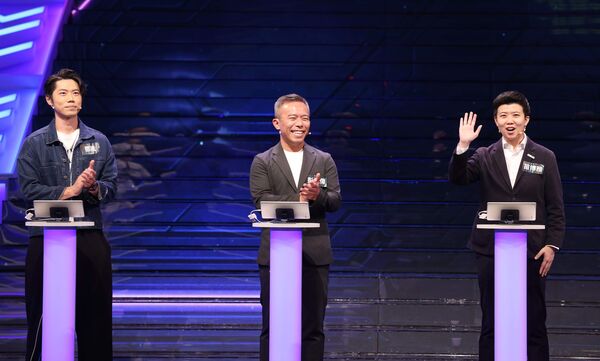 ▲▼哈林庾澄慶（右４）主持公視《哈！真相大白了》，邀來（左起１、２、３）新聞人鄧崴、彭光偉、台北市議員苗博雅；（右起３、２、１）藝人黃豪平、劉姿麟、李香儀等人同上節目。（圖／公視提供）