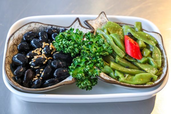 ▲▼孫叔叔牛骨牛肉麵。（圖／部落客陳小可的吃喝玩樂授權提供）