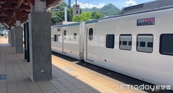 ▲▼台鐵台東大武至瀧溪路段今日發生跳電事件，導致列車無法行駛  。（圖／記者楊晨東翻攝）