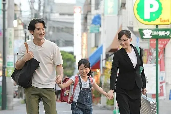 ▲橫溝菜帆現年已經17歲。（圖／翻攝自橫溝菜帆Instagram、劇照）