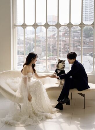 ▲▼最成功粉絲！《黑白大廚》崔鉉碩女兒愛上「本命偶像」9月結婚。（圖／翻攝自崔妍秀IG）