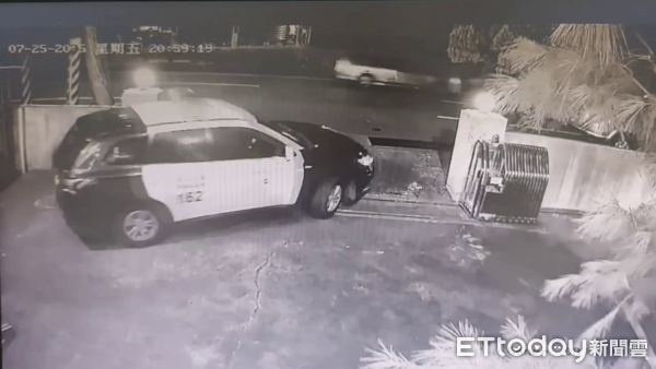 ▲南投警方鳴笛開道，協助孝子送疑似中風的老父就醫。（圖／記者高堂堯翻攝）