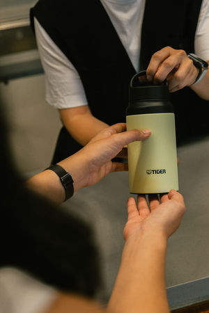 ▲TIGER Coffee Map珈琲旅圖鑑。（圖／品牌提供）