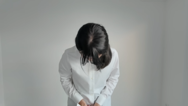 ▲▼巨胸正妹YouTuber不倫名編輯，正宮美人妻震怒。（圖／翻攝自X）