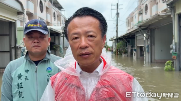 ▲▼             嘉義縣長翁章梁說明停班課原因。（圖／記者翁伊森翻攝）